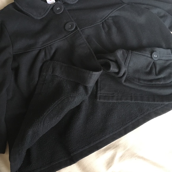 Boxy Black Coat - Picture 7 of 7